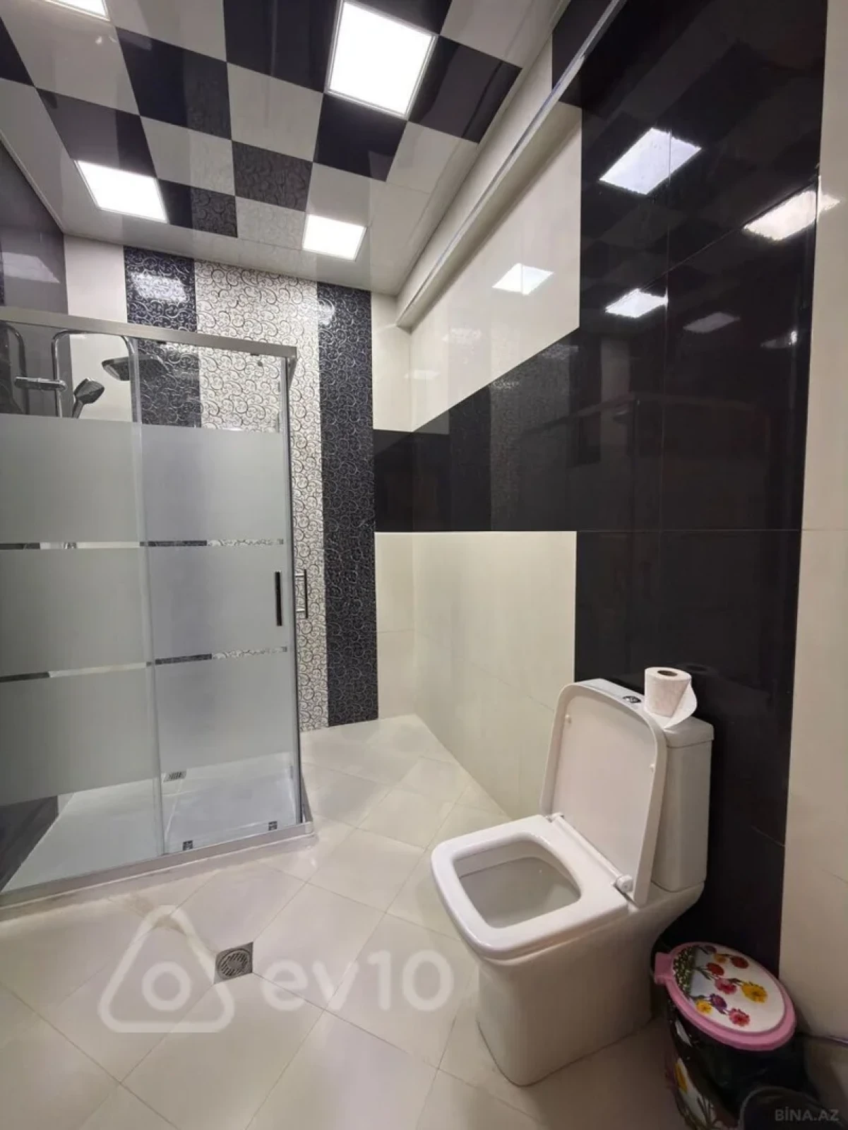 Kirayə verilir 2 otaqlı yeni tikili 61 m²