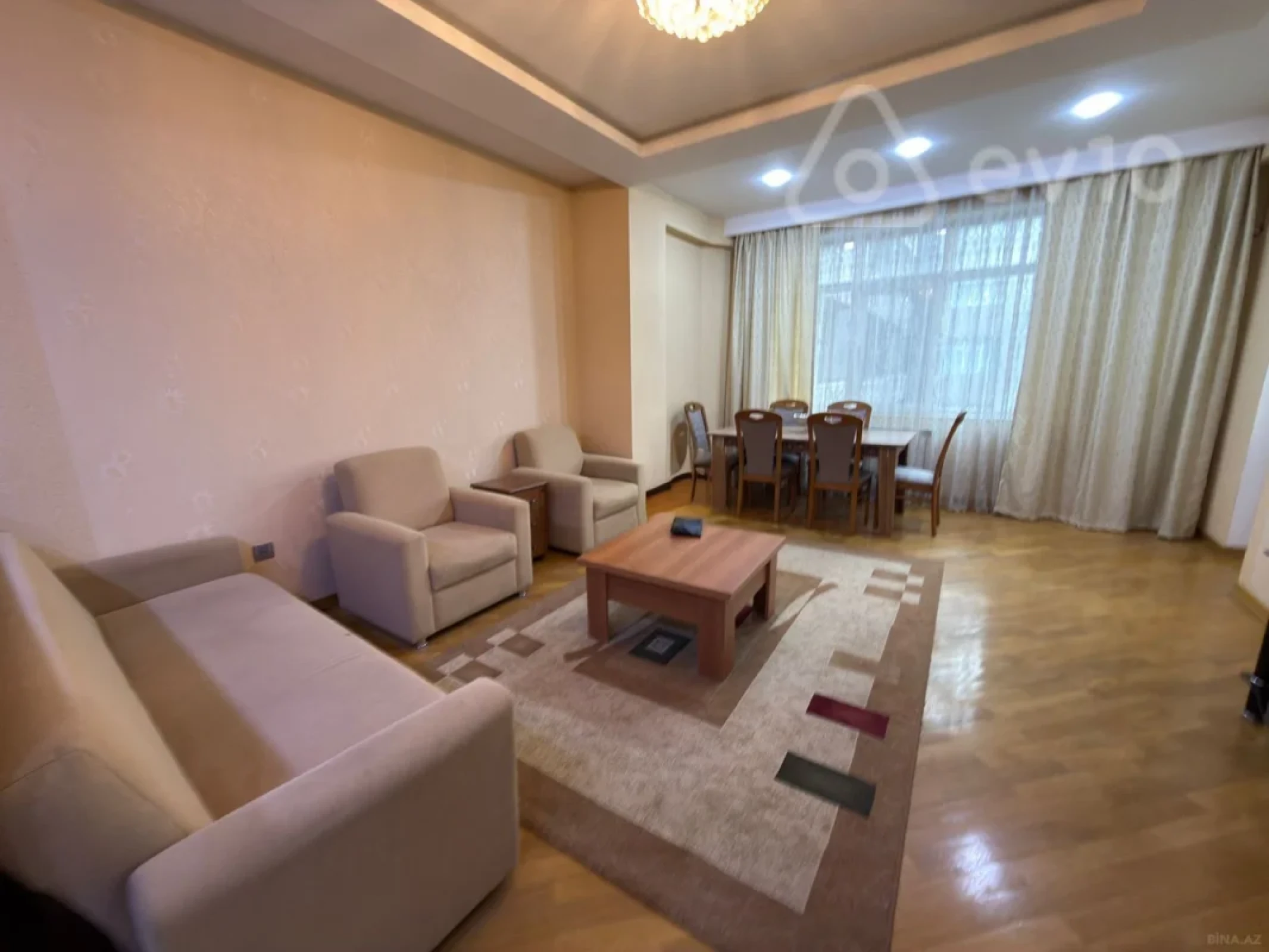 Kirayə verilir 2 otaqlı yeni tikili 61 m²
