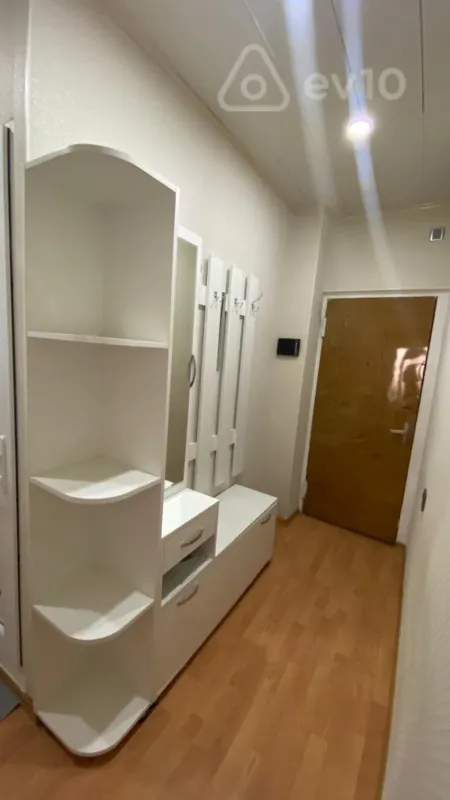 Kirayə verilir 2 otaqlı yeni tikili 60 m²