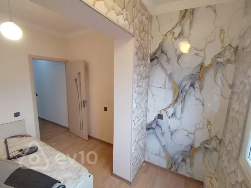 Kirayə verilir 2 otaqlı yeni tikili 60 m²