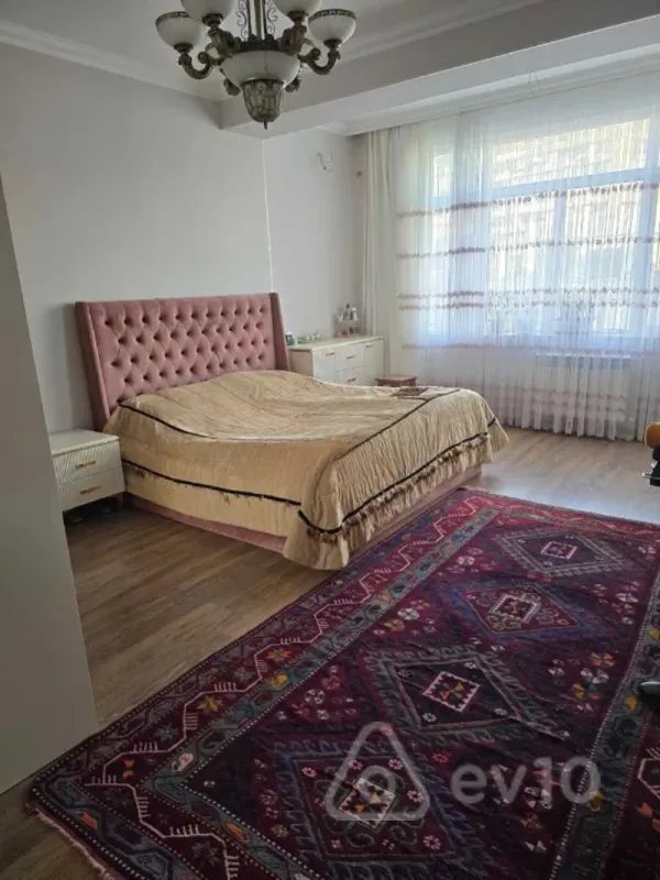 Satılır 3 otaqlı yeni tikili 105 m²