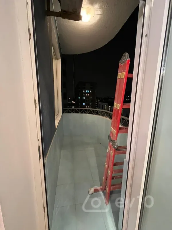 Kirayə verilir 3 otaqlı yeni tikili 140 m²