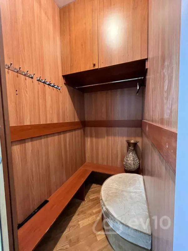 Kirayə verilir 3 otaqlı yeni tikili 140 m²