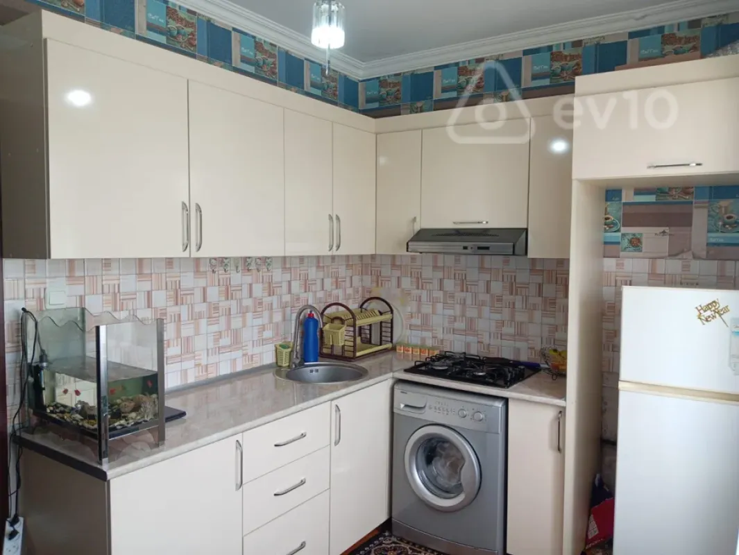 Kirayə verilir 2 otaqlı yeni tikili 50 m²