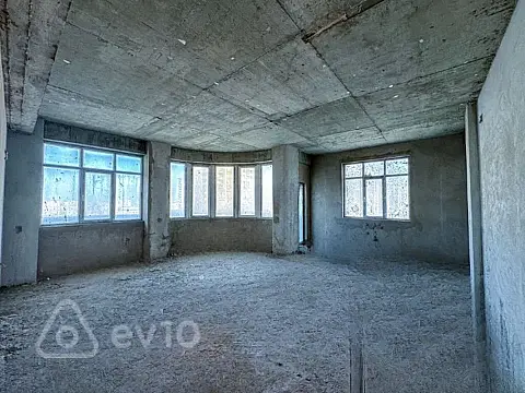 Satılır 3 otaqlı yeni tikili 148 m²