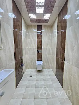 Kirayə verilir 3 otaqlı yeni tikili 160 m²