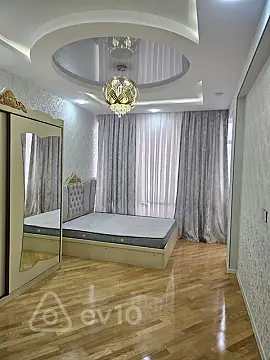 Kirayə verilir 3 otaqlı yeni tikili 160 m²