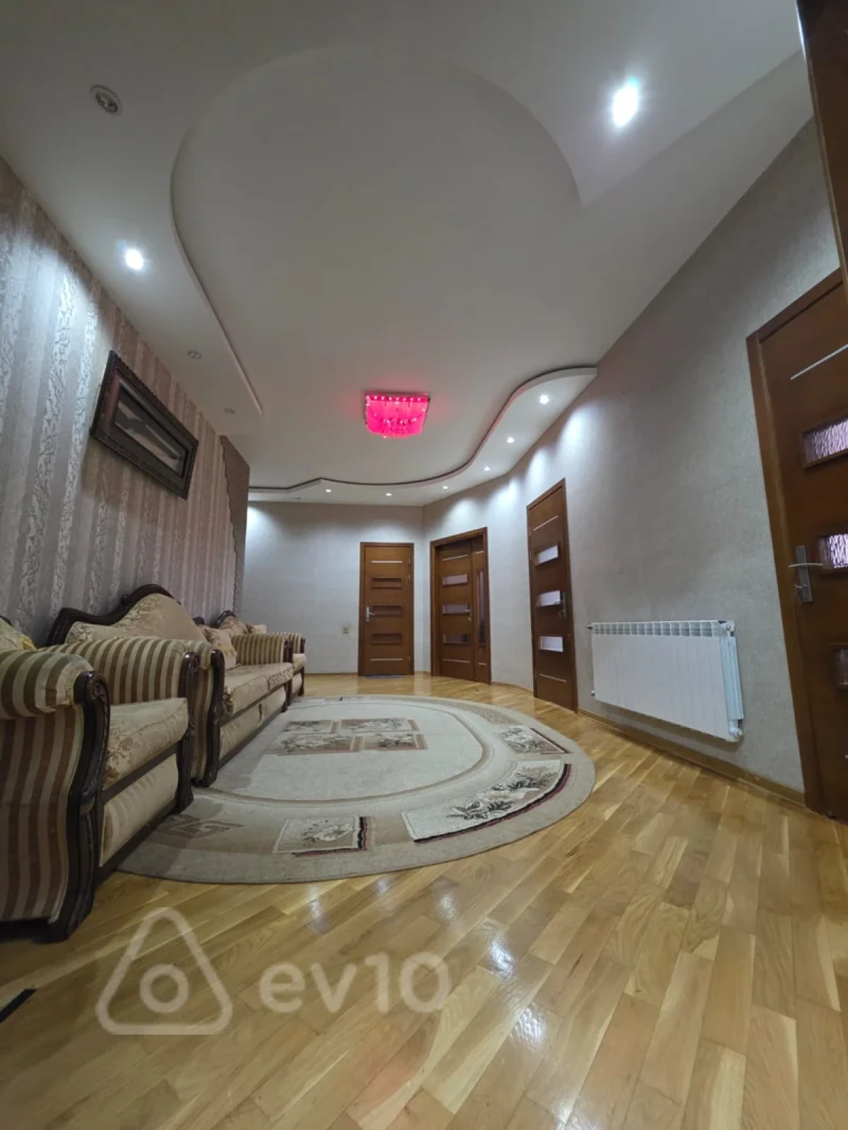 Satılır 3 otaqlı yeni tikili 128 m²