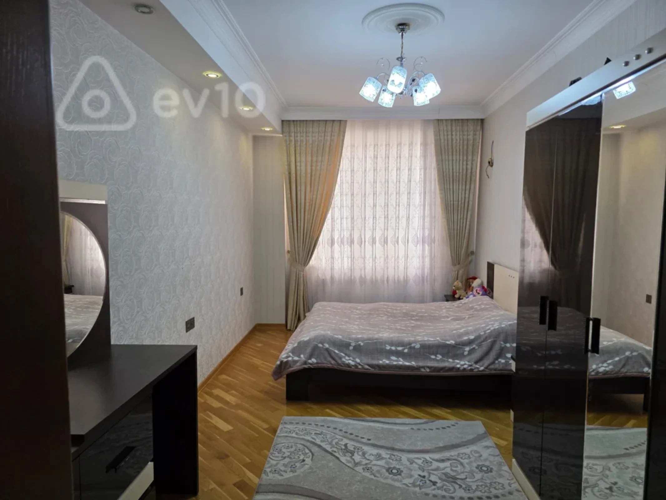 Satılır 3 otaqlı yeni tikili 128 m²