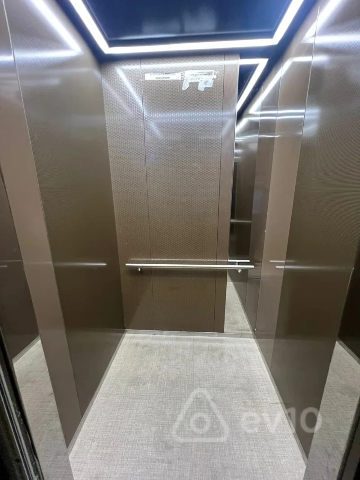 Kirayə verilir 3 otaqlı yeni tikili 125 m²