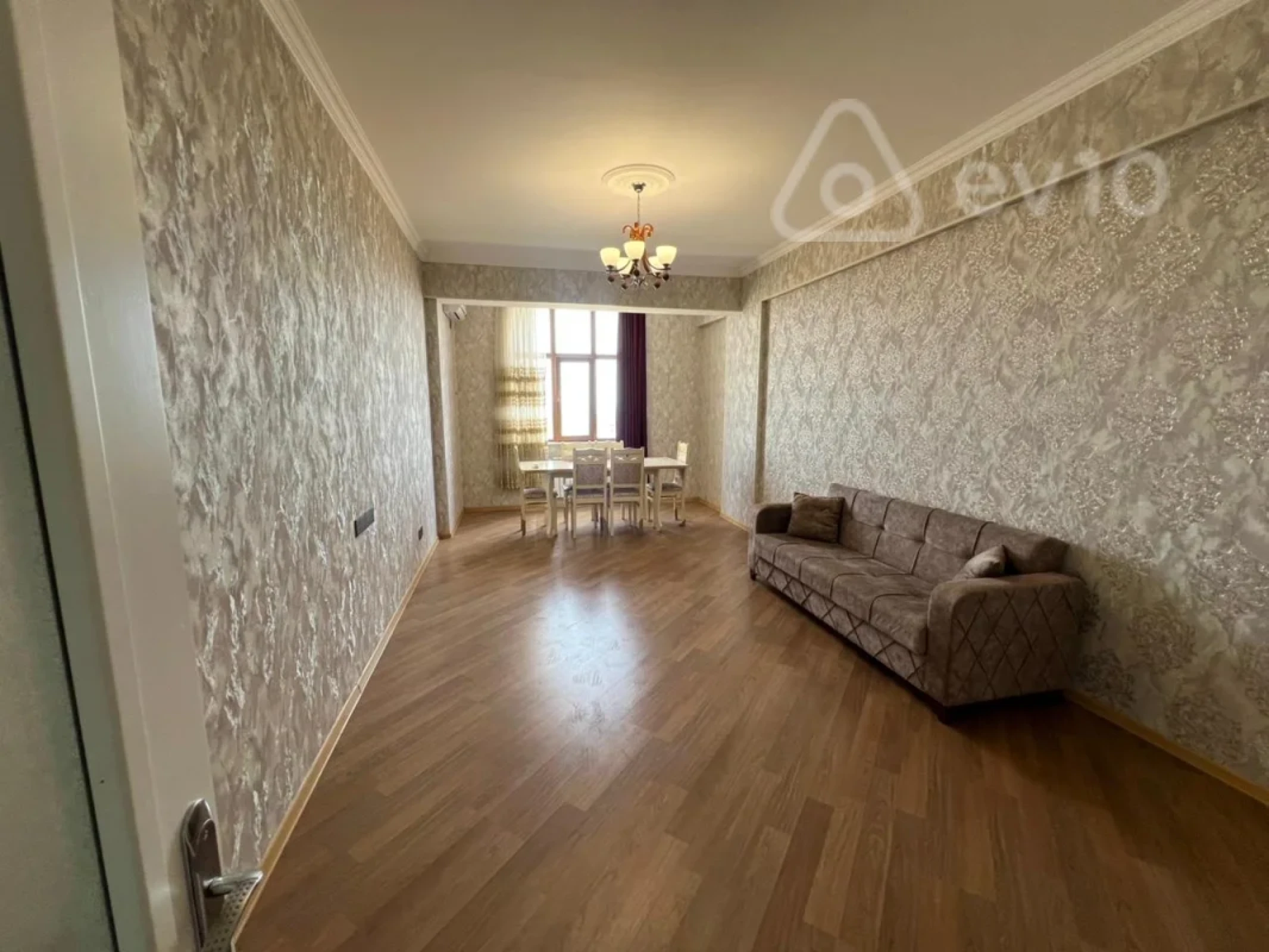 Kirayə verilir 3 otaqlı yeni tikili 125 m²