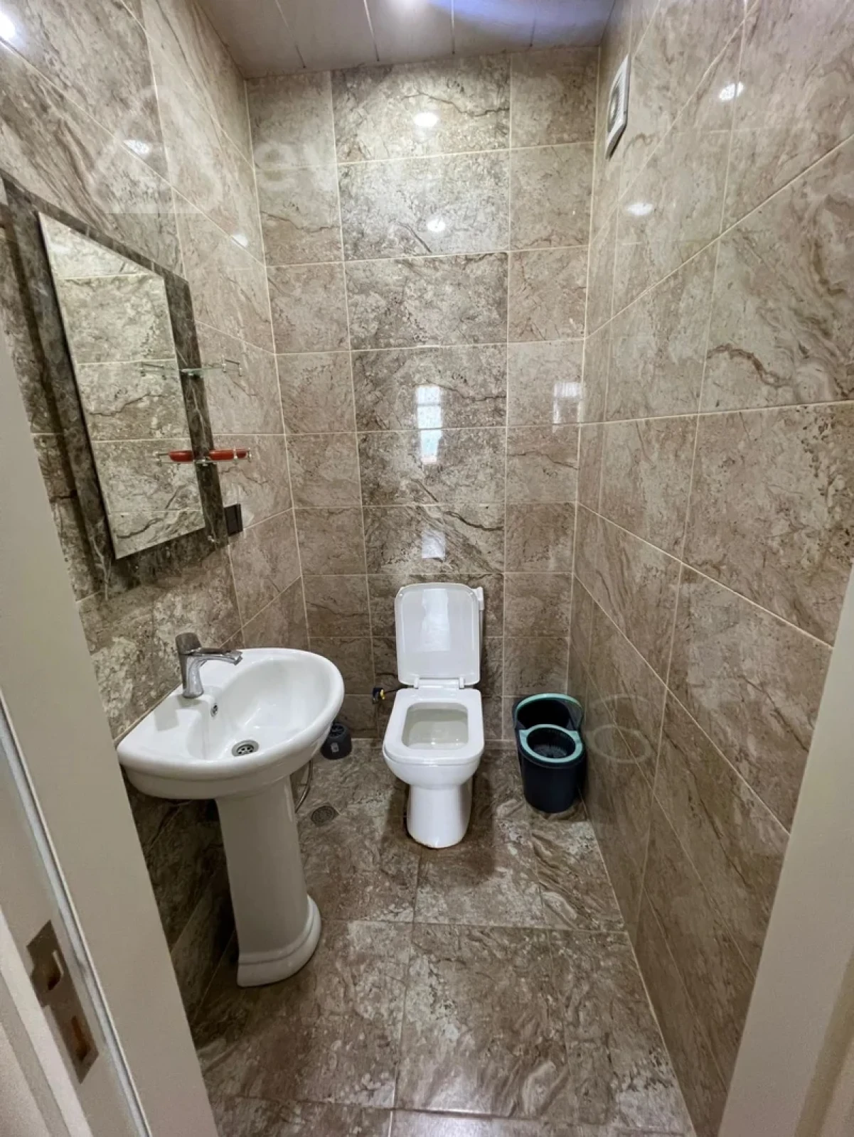 Kirayə verilir 3 otaqlı yeni tikili 125 m²