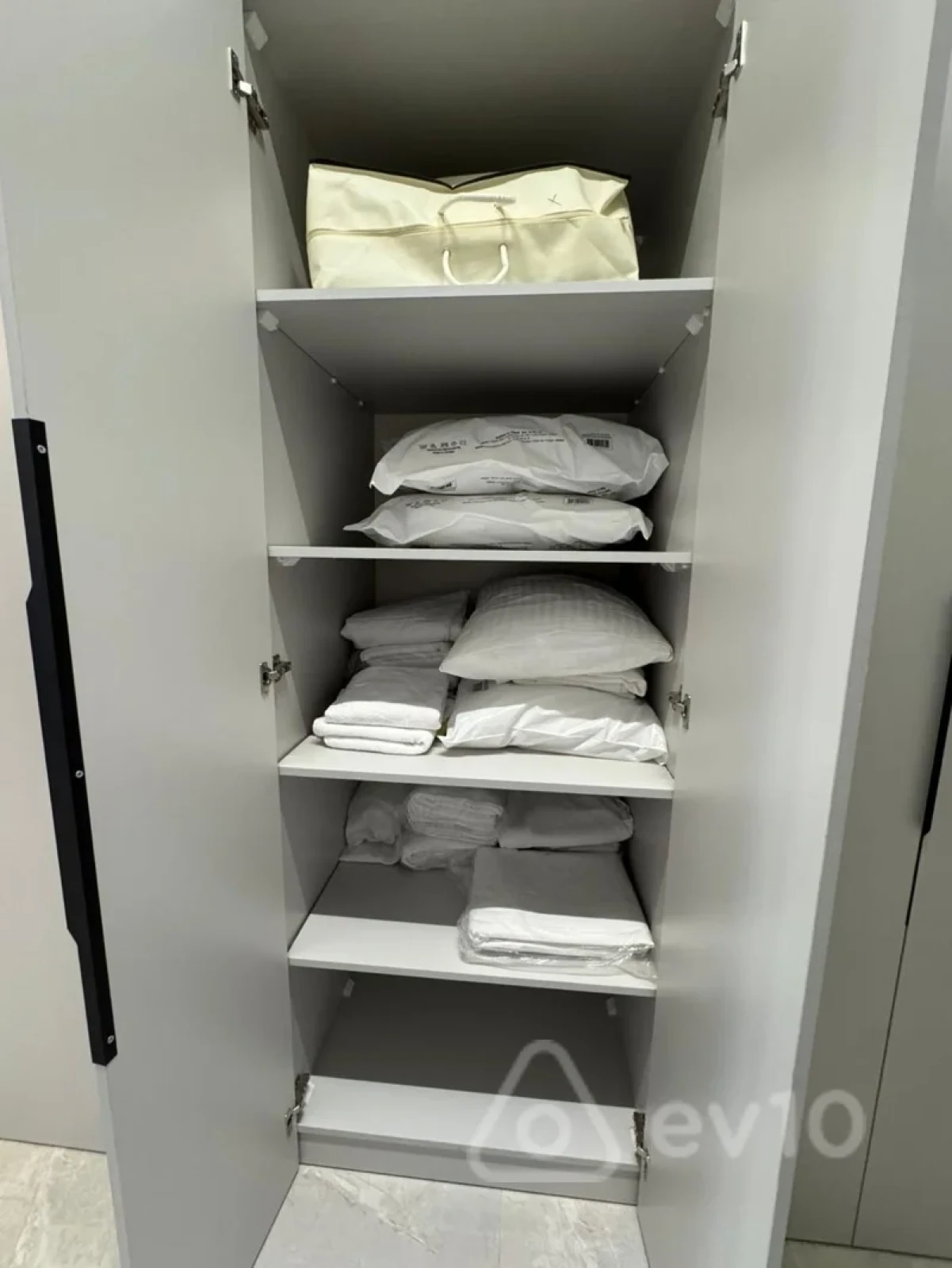 Kirayə verilir 1 otaqlı yeni tikili 60 m²