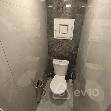 Kirayə verilir 2 otaqlı köhnə tikili 50 m²