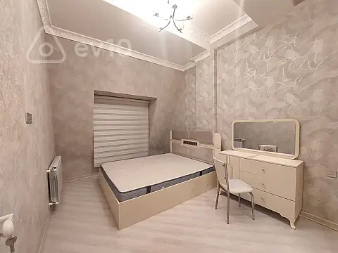 Kirayə verilir 2 otaqlı yeni tikili 70 m²