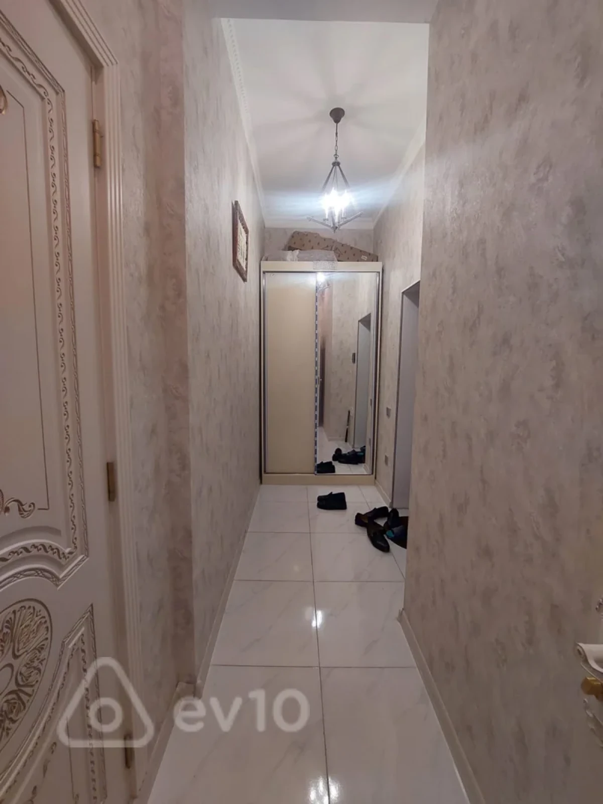 Kirayə verilir 2 otaqlı yeni tikili 70 m²