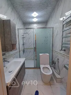 Kirayə verilir 2 otaqlı yeni tikili 70 m²