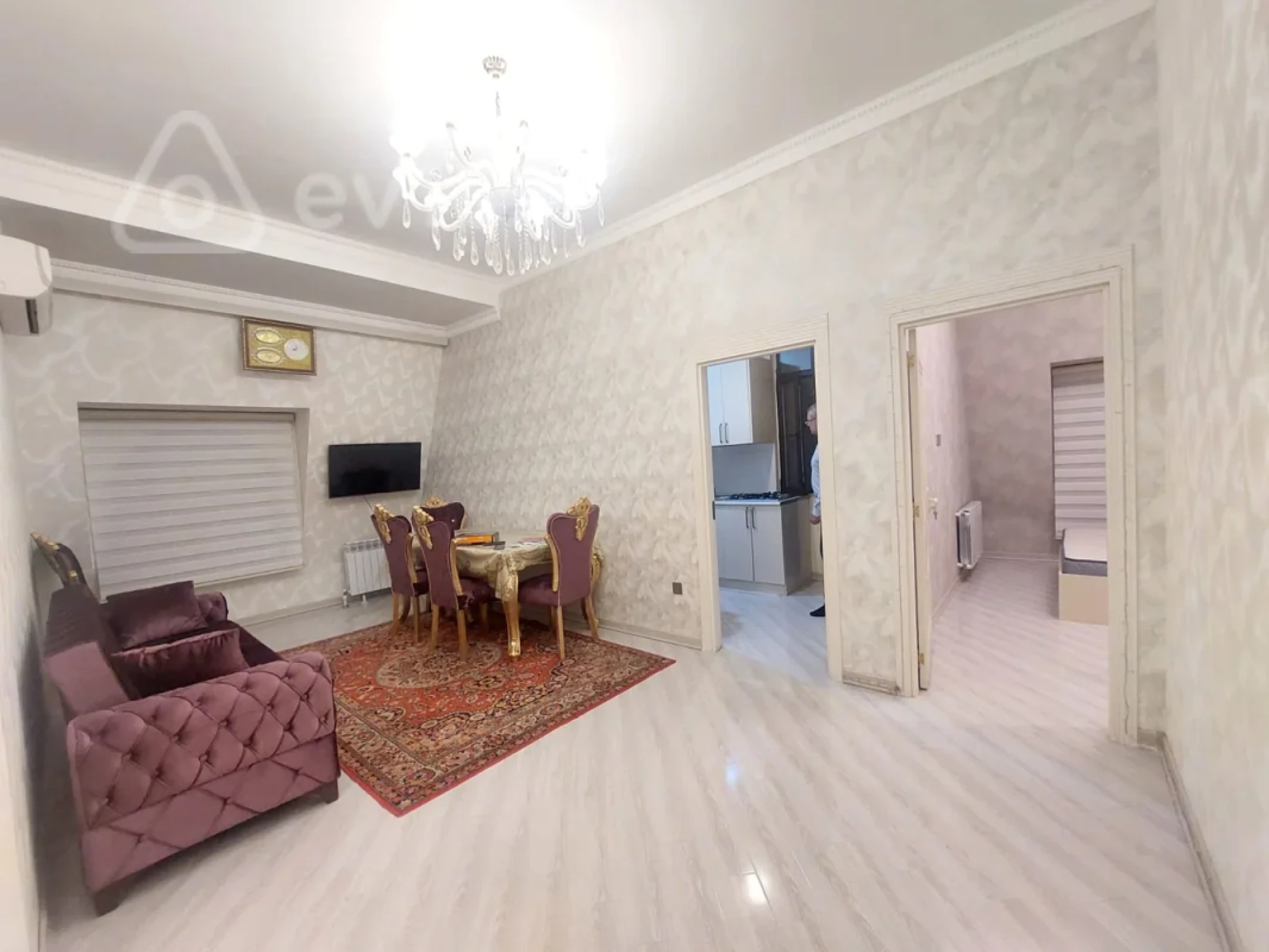 Kirayə verilir 2 otaqlı yeni tikili 70 m²
