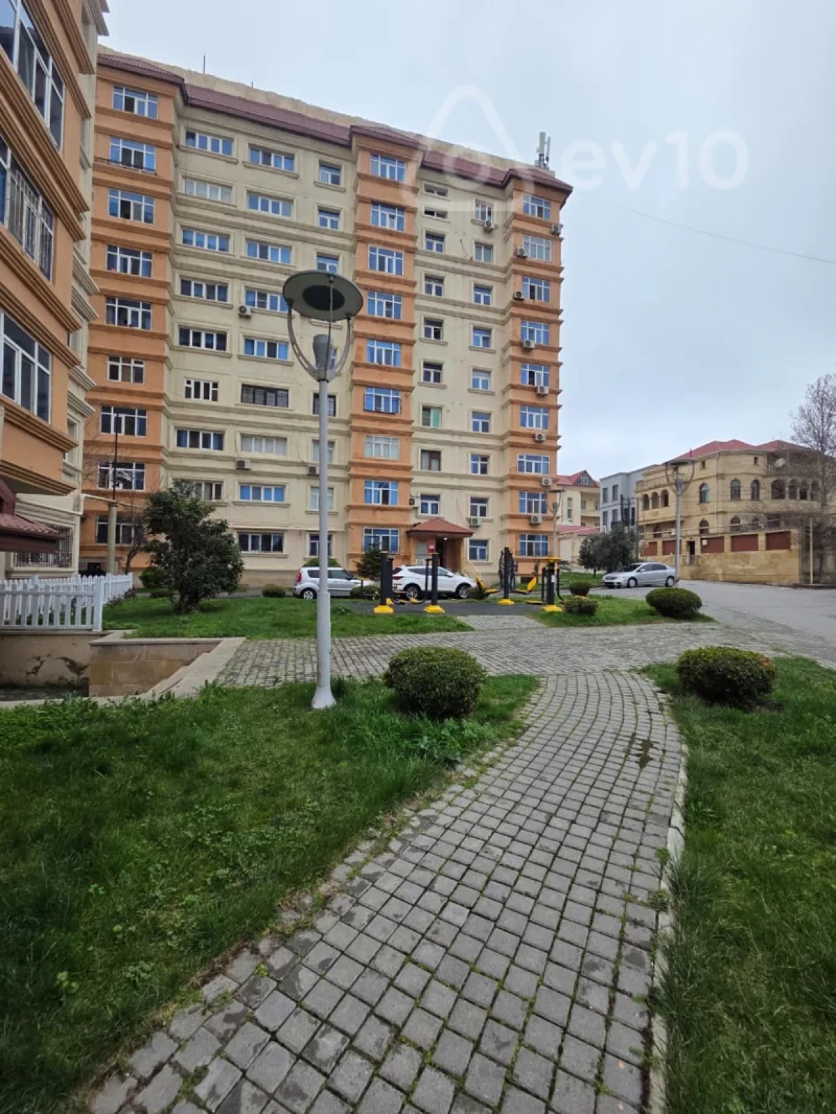 Satılır 4 otaqlı yeni tikili 106 m²