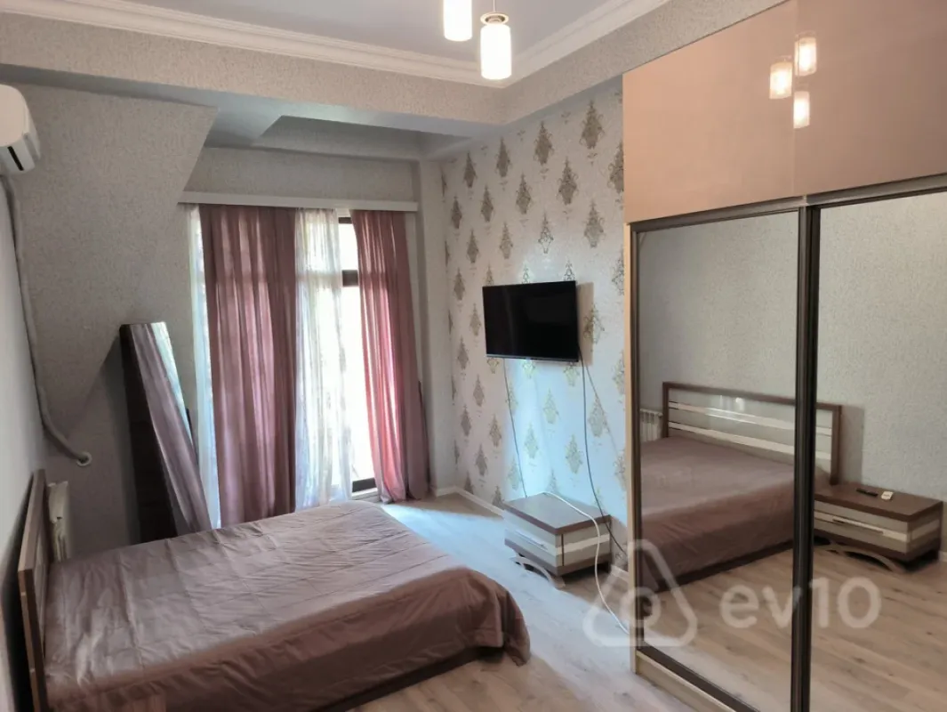 Kirayə verilir 3 otaqlı yeni tikili 107 m²