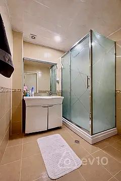 Satılır 2 otaqlı yeni tikili 92 m²