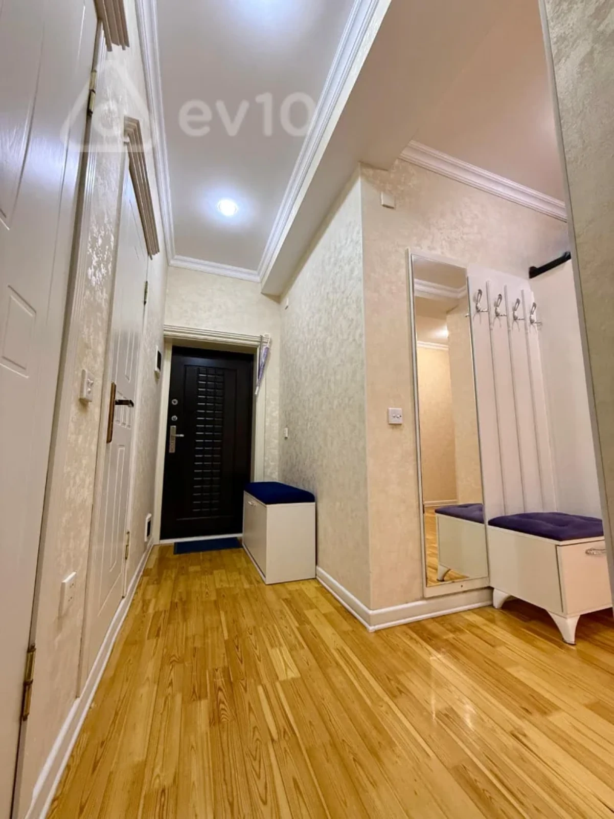 Satılır 2 otaqlı yeni tikili 92 m²