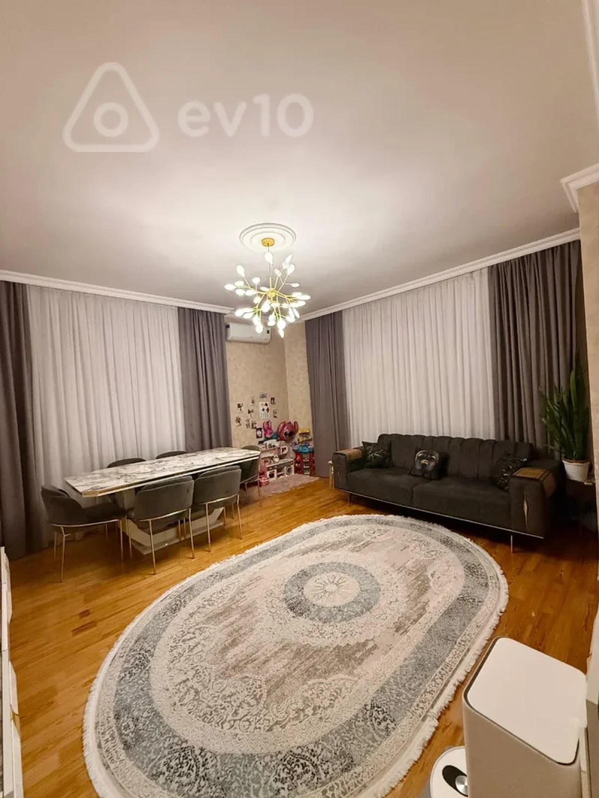 Satılır 2 otaqlı yeni tikili 92 m²
