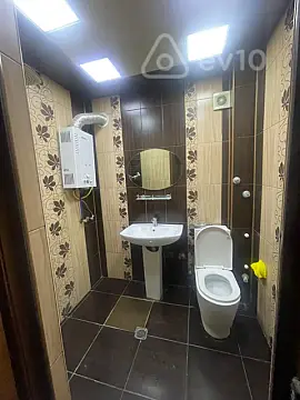 Kirayə verilir 2 otaqlı köhnə tikili 35 m²