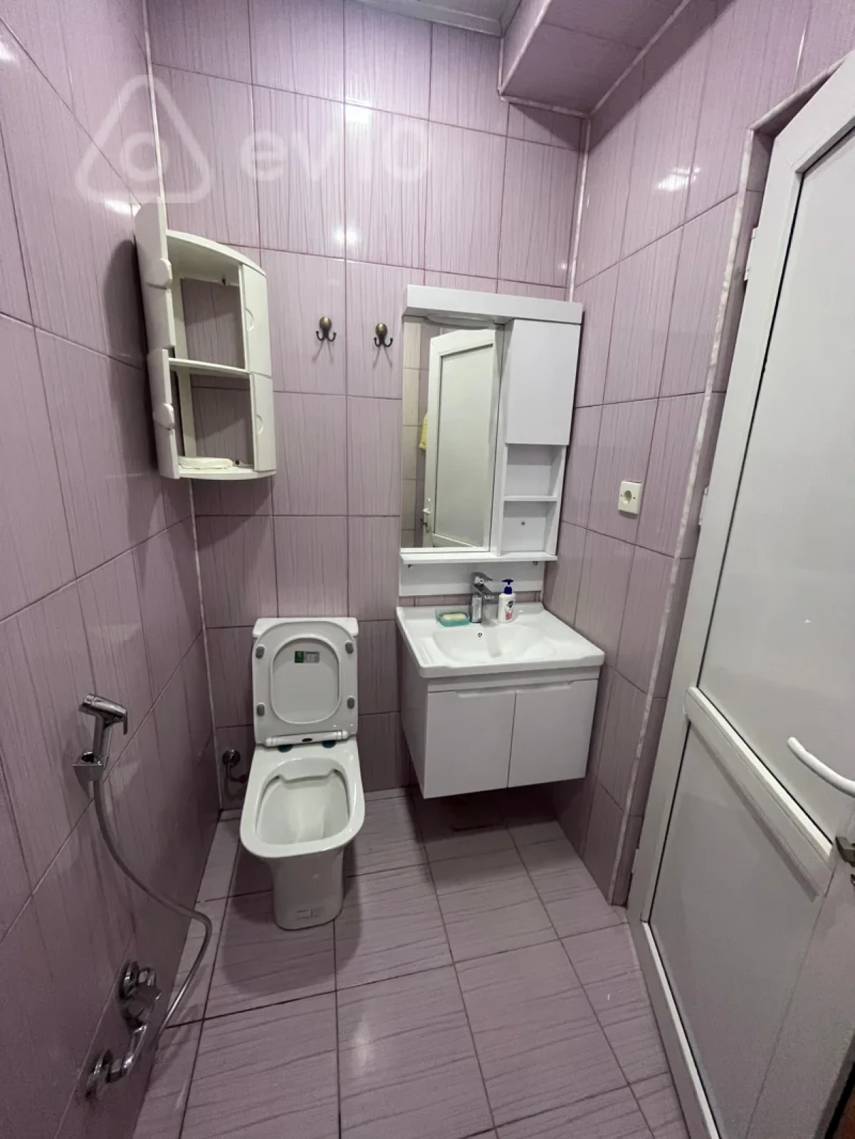 Kirayə verilir 2 otaqlı yeni tikili 60 m²