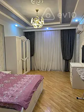 Kirayə verilir 2 otaqlı yeni tikili 80 m²