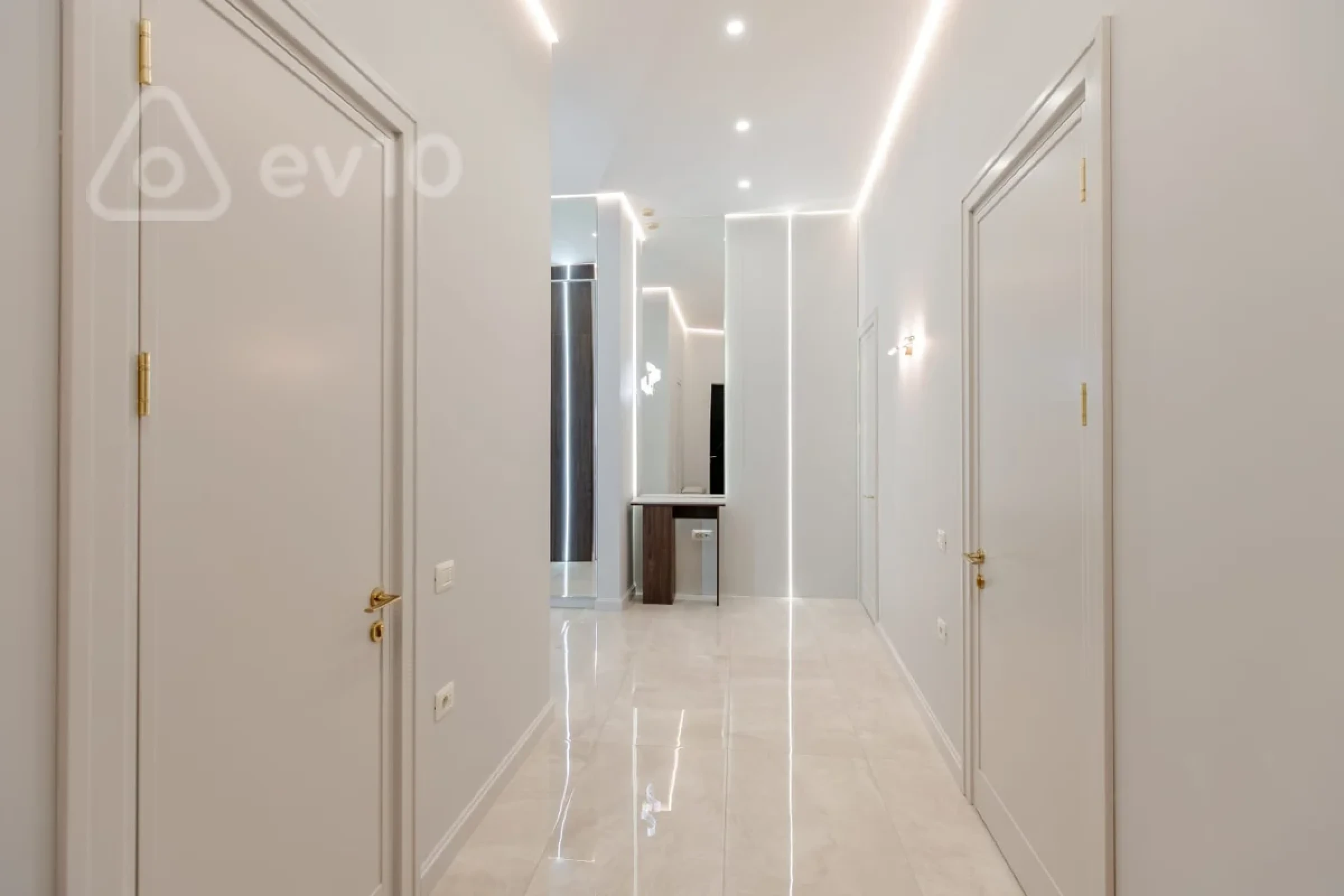 Kirayə verilir 3 otaqlı yeni tikili 140 m²
