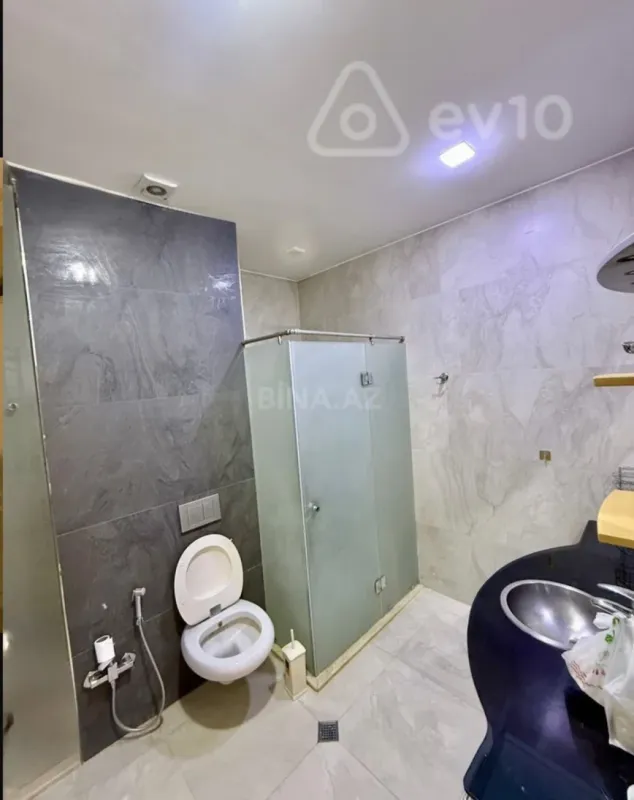 Kirayə verilir 4 otaqlı yeni tikili 190 m²