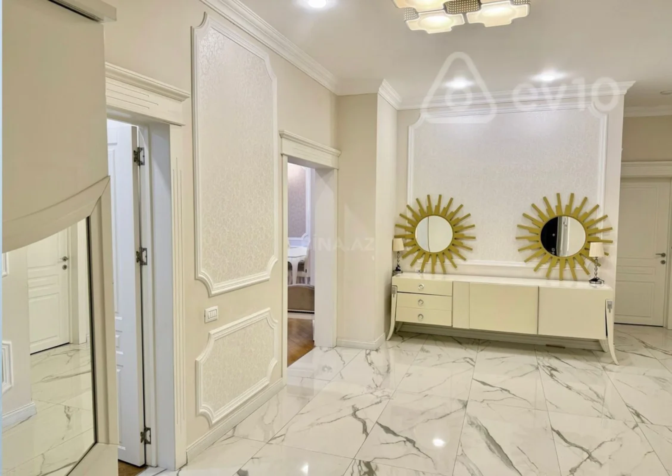 Kirayə verilir 4 otaqlı yeni tikili 190 m²