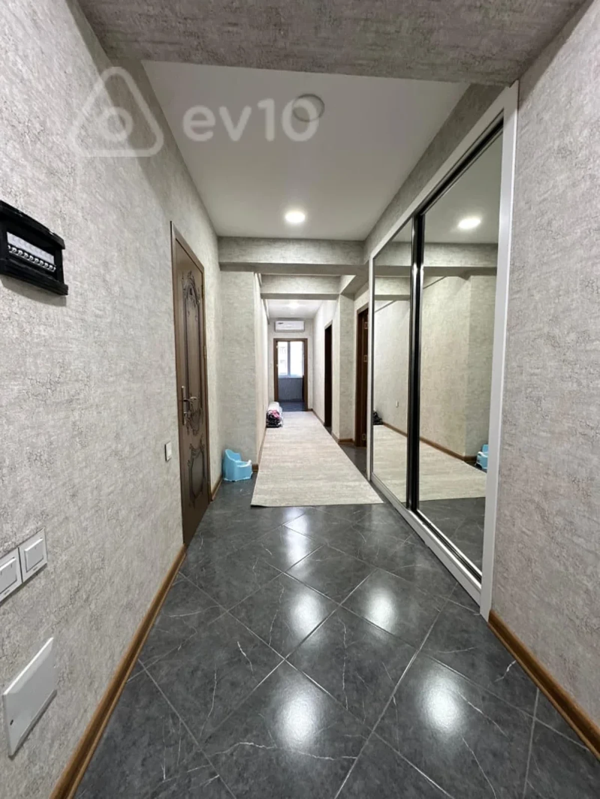 Satılır 3 otaqlı yeni tikili 111 m²
