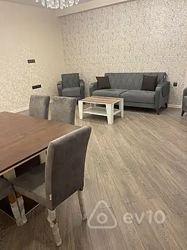 Kirayə verilir 3 otaqlı yeni tikili 130 m²