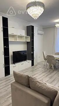 Kirayə verilir 2 otaqlı yeni tikili 100 m²