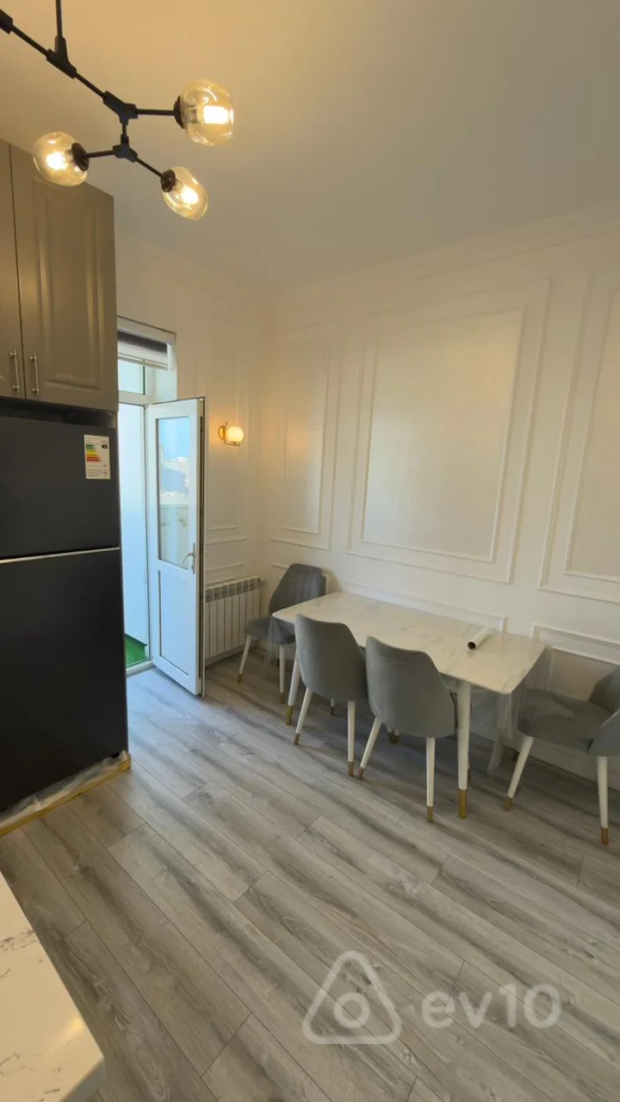 Kirayə verilir 2 otaqlı yeni tikili 100 m²