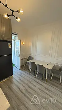 Kirayə verilir 2 otaqlı yeni tikili 100 m²