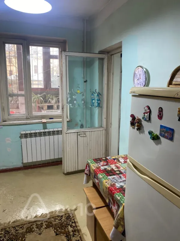 Kirayə verilir 2 otaqlı köhnə tikili 65 m²