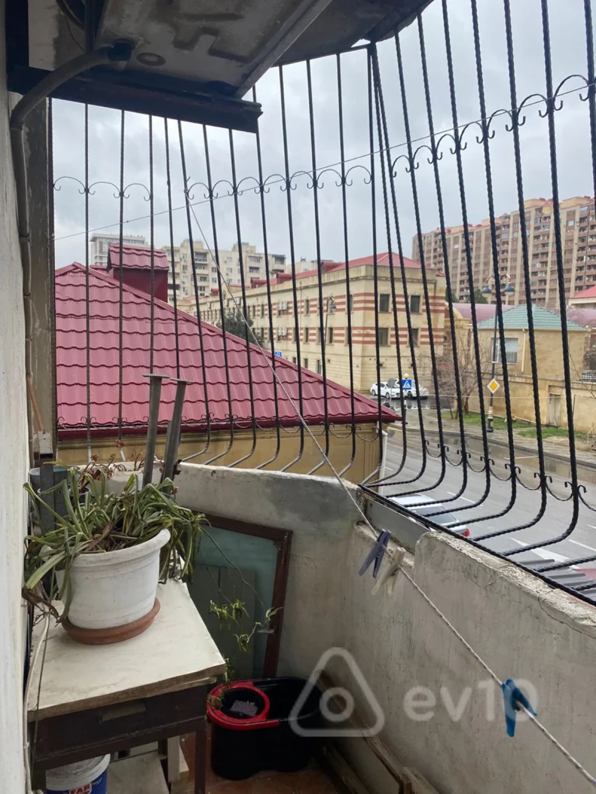 Kirayə verilir 2 otaqlı köhnə tikili 65 m²