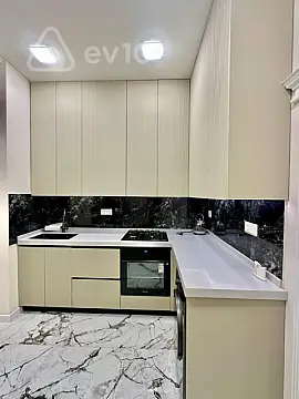 Kirayə verilir 2 otaqlı köhnə tikili 75 m² — Bakı, Yasamal 2 otaq 75.00 m²