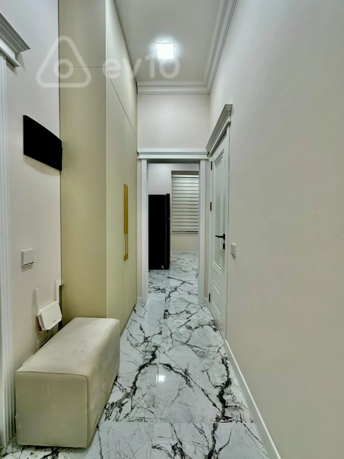 Kirayə verilir 2 otaqlı köhnə tikili 75 m²