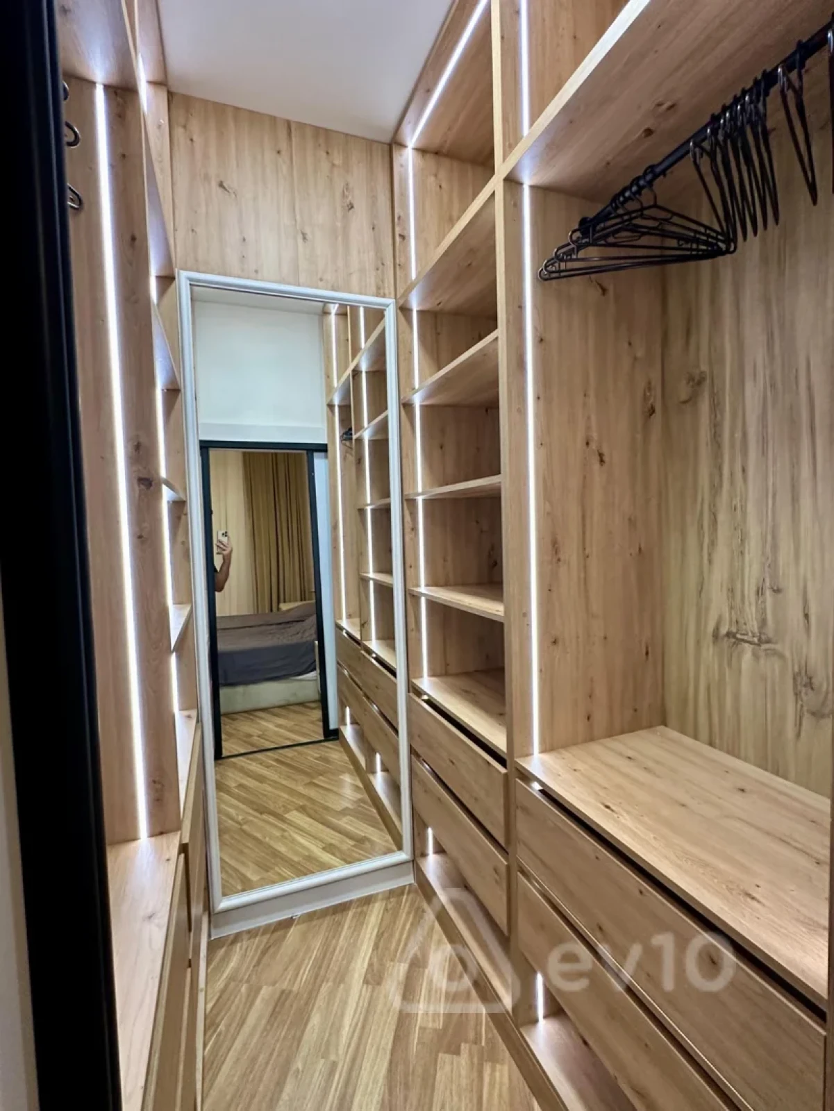 Kirayə verilir 2 otaqlı köhnə tikili 75 m²