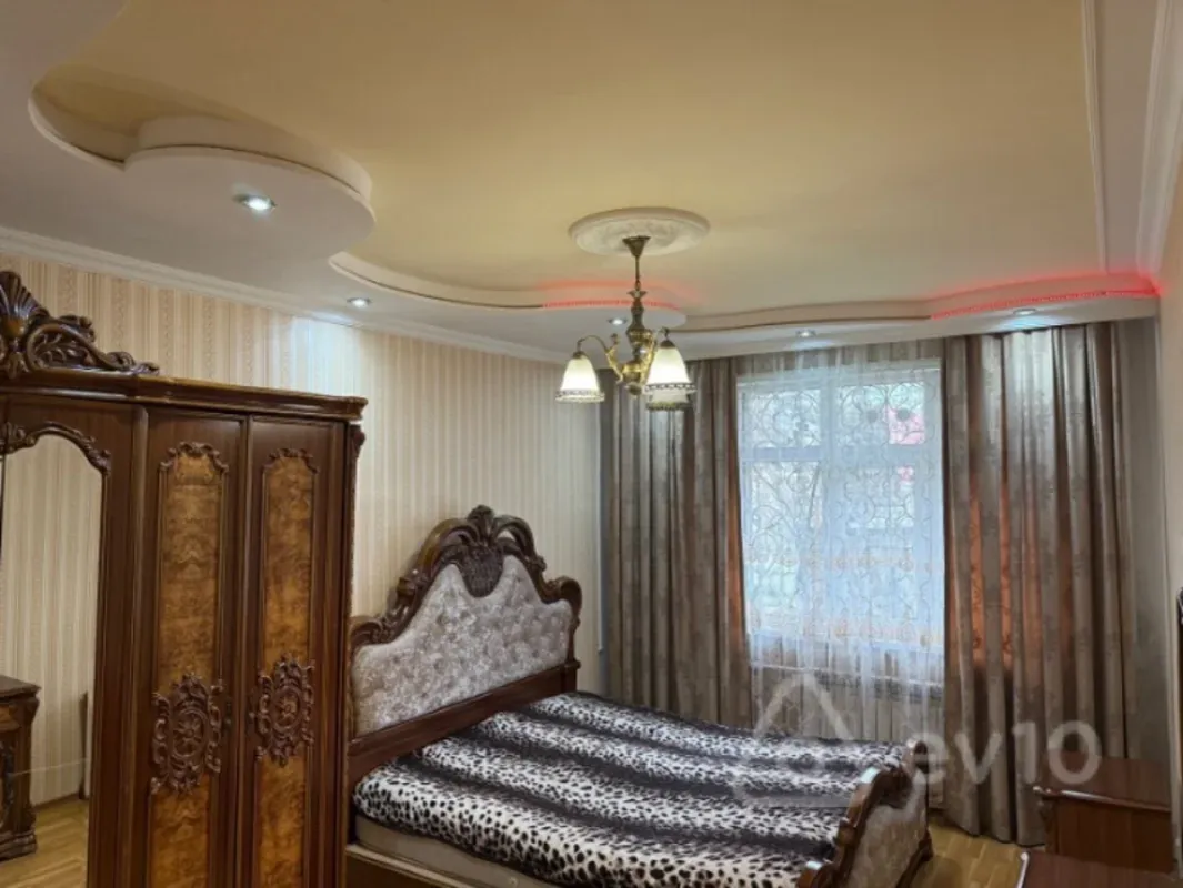 Kirayə verilir 3 otaqlı yeni tikili 85 m²