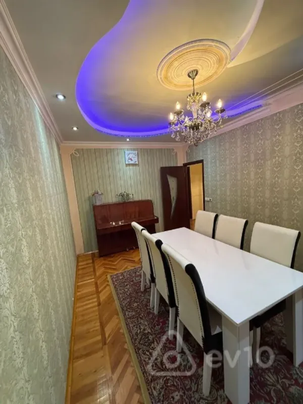 Kirayə verilir 3 otaqlı yeni tikili 85 m²