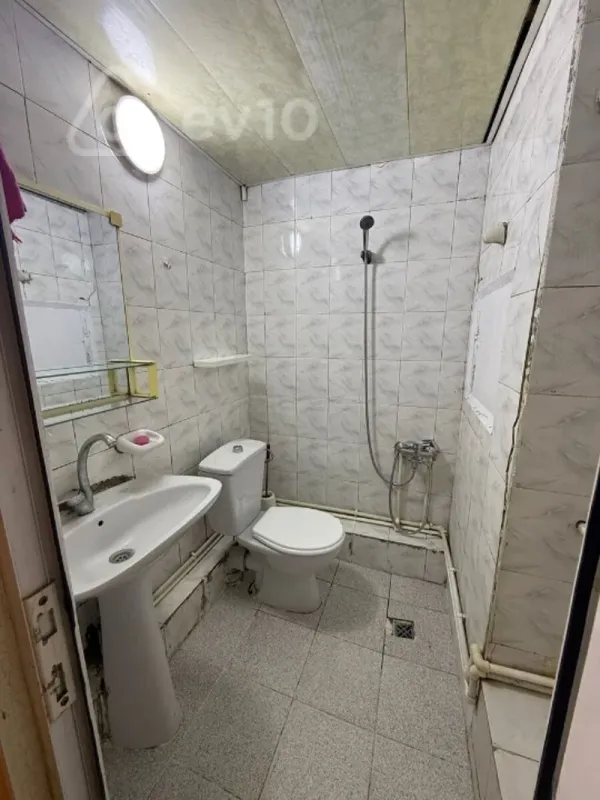Kirayə verilir 3 otaqlı yeni tikili 85 m²