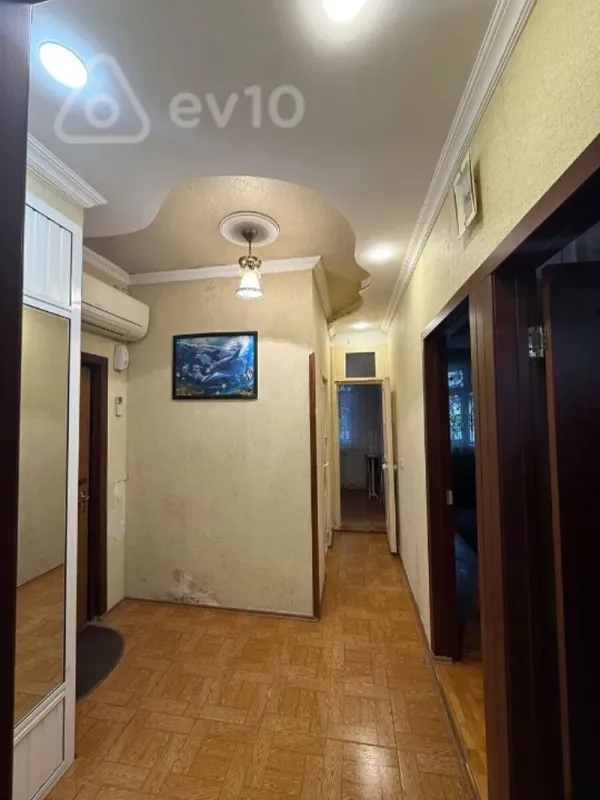 Kirayə verilir 3 otaqlı yeni tikili 85 m²