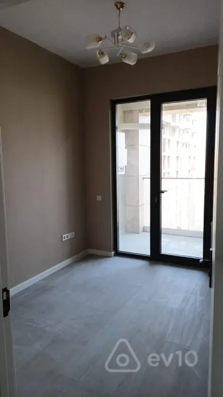 Satılır 3 otaqlı yeni tikili 80 m²