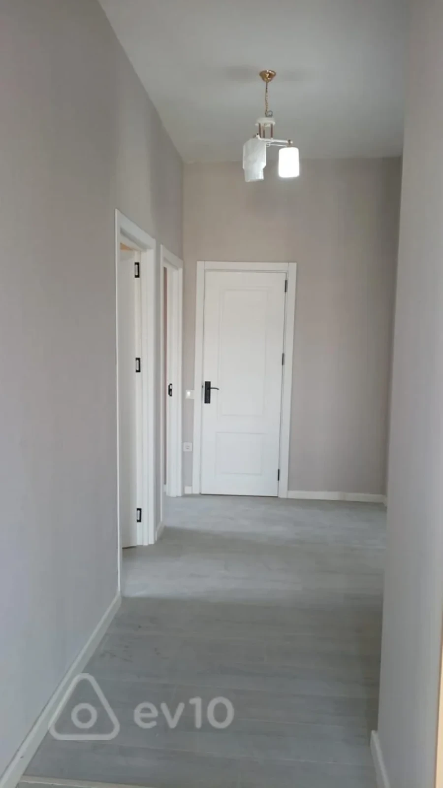 Satılır 3 otaqlı yeni tikili 80 m²