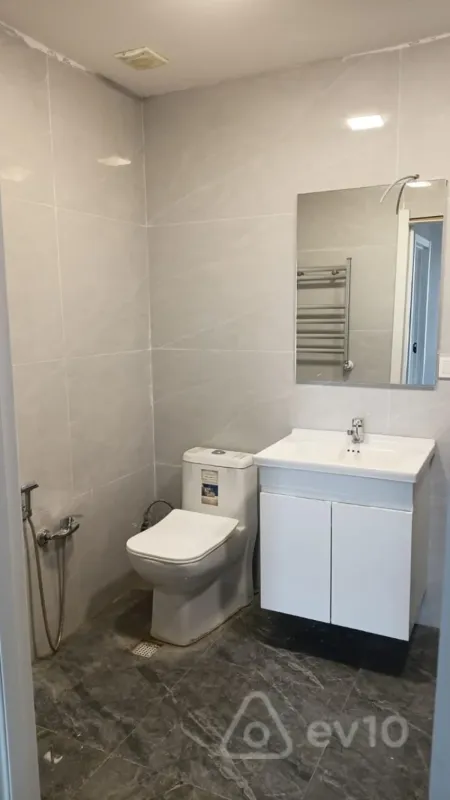 Satılır 3 otaqlı yeni tikili 80 m²